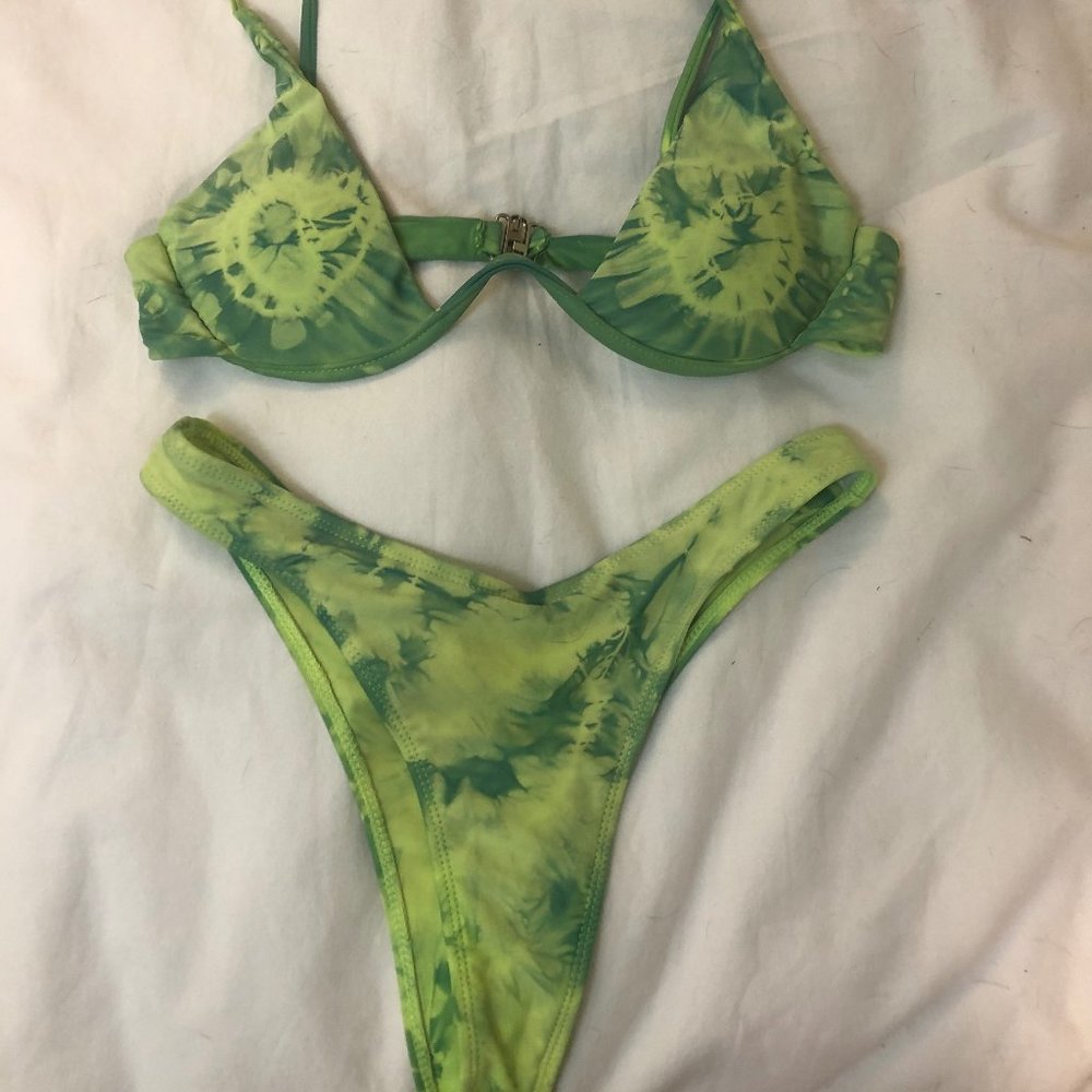 SHEIN Green Tie Dye V-wire Bikini Set - Small